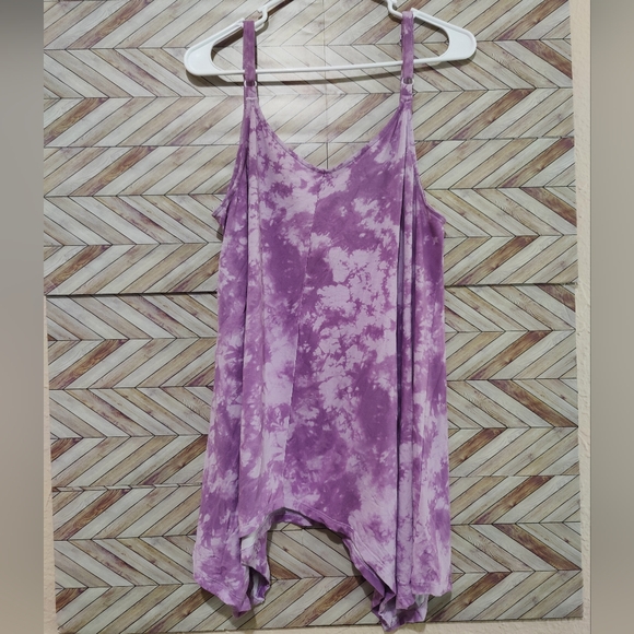 Torrid Super Soft V-Neck Handkerchief Cami - Picture 5 of 6